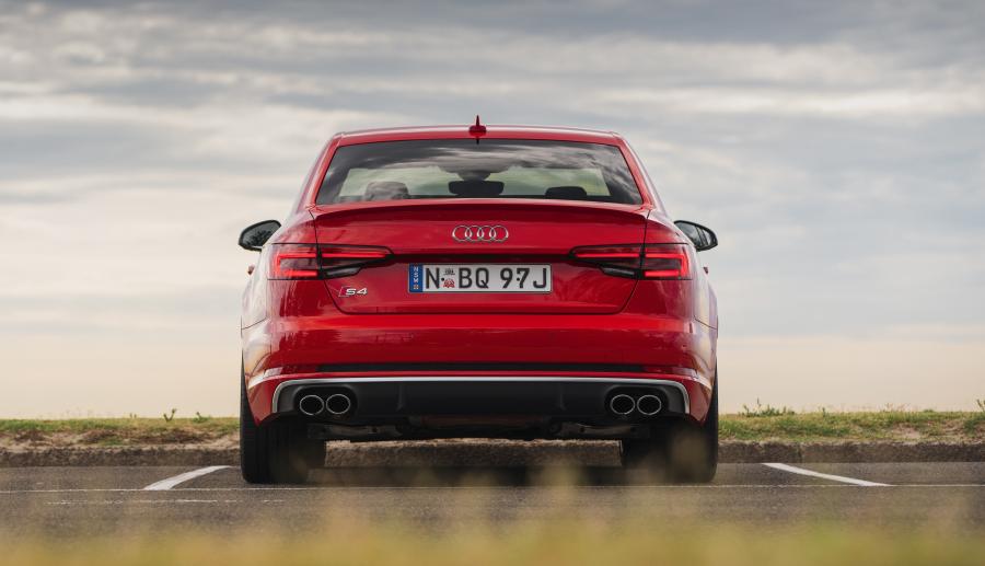  Audi S4 Sedan (B9) 2017 года  (AU) (фото 2 из 17)
